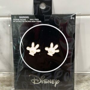 BNIP Mickey Mouse Gloves Stud Earrings Enamel Whi & Gold New Unopened Disney °O°